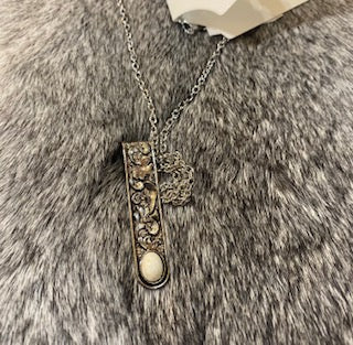 Vintage Long Bar necklace