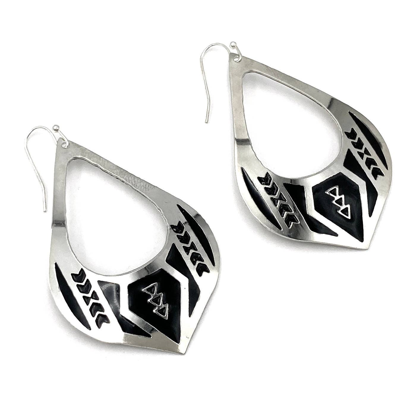 Native Aztec Pattern Southwestern Metal Plate Earrings: Black